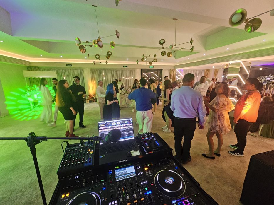 Dj evenimente nunta botez cununie petreceri Foto Video Dj Galați