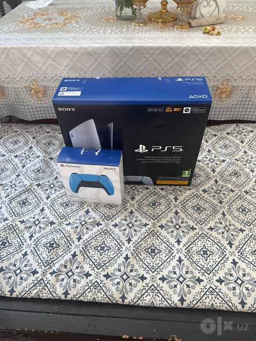 Playstation 5 slim , 825gb, 2dualsense original