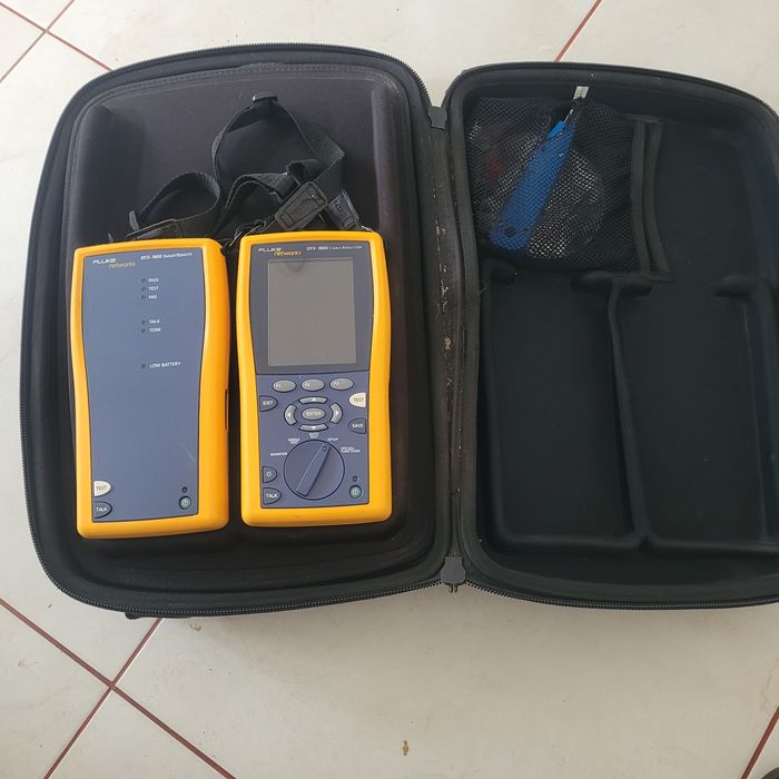 Analizor digital de cabluri FLUKE DTX1800
