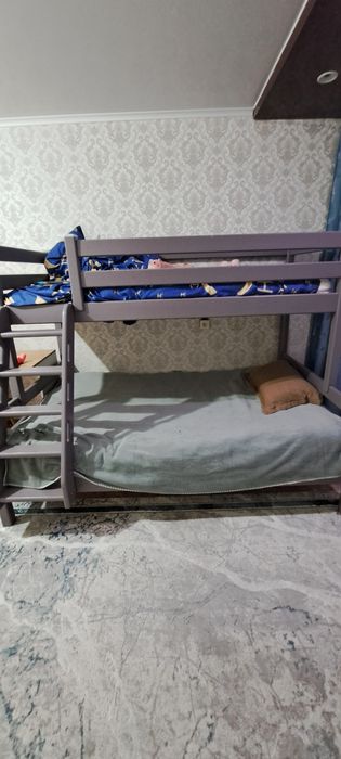 Продам двухярусную кровать