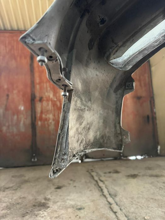 Продам бампер toyota aristo ,lexus