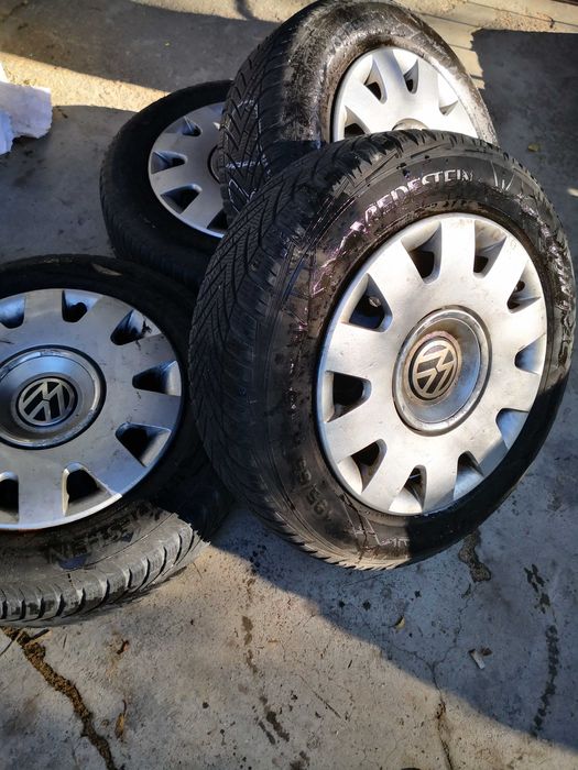 Зимни гуми с джанти VREDESTEIN 195/65 R15 4бр