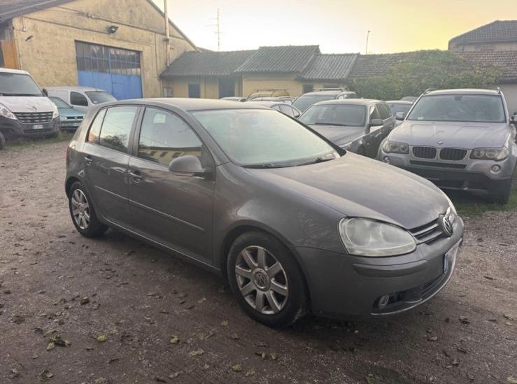 Vand golf 5  automat