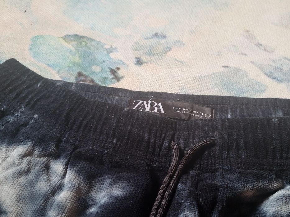 Аутентичные брюки Zara