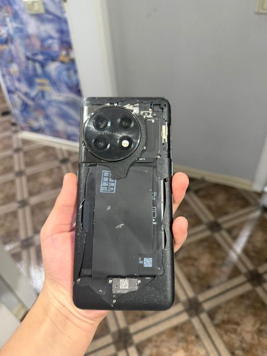 OnePlus 11  в печальном состоянии