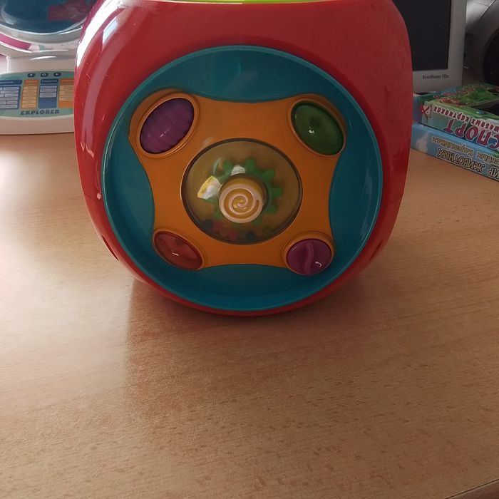 Игровой куб для малышей.