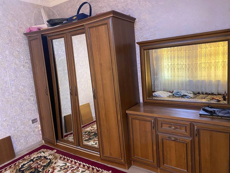 B/u mebel sotiladi