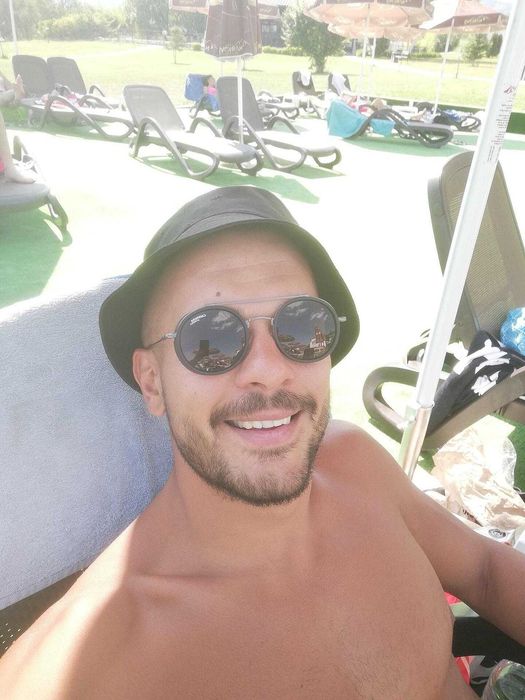 Слънчеви очила Carrera Унисекс , кръгли стъкла UV 400 Нови с калъф