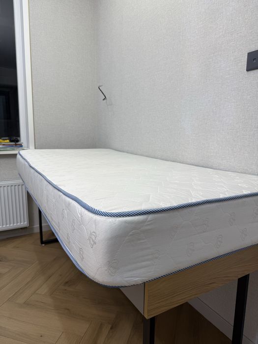 Матрас    90*200