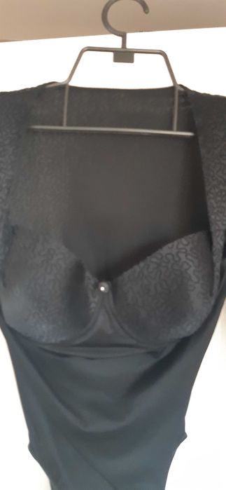 Луксозни официални бодита и блузки