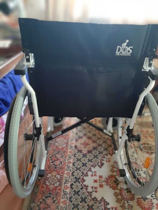 Инвалидная коляска