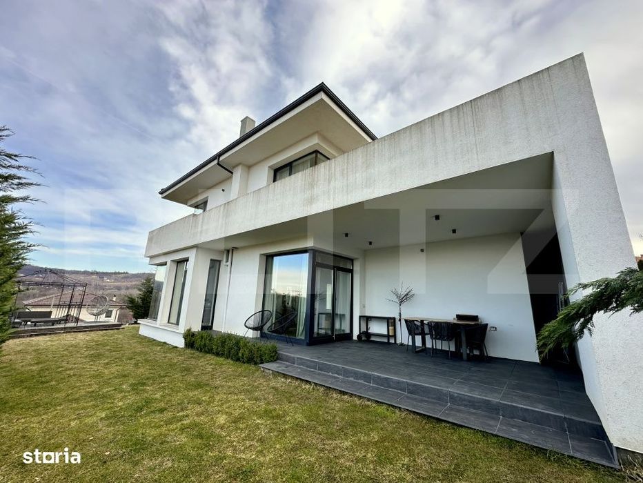 BLITZ EXCLUSIV Casa moderna in Salicea, liniste si intimitate