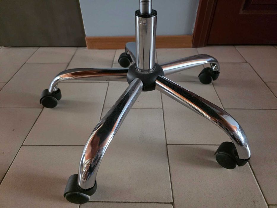 Офис стол Monti HB