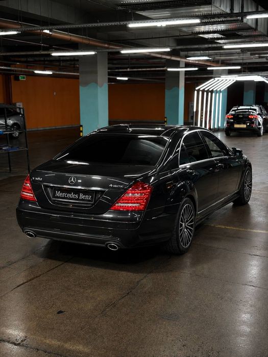 Mercedes-Benz S500 4MATIC Long Designo

Редкий экземпляр для ценителей