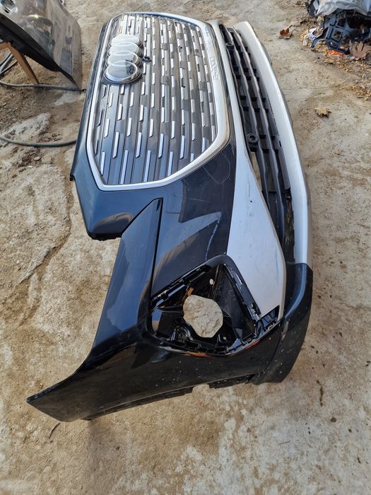 Audi Q4 E-Tron 2023 предна броня