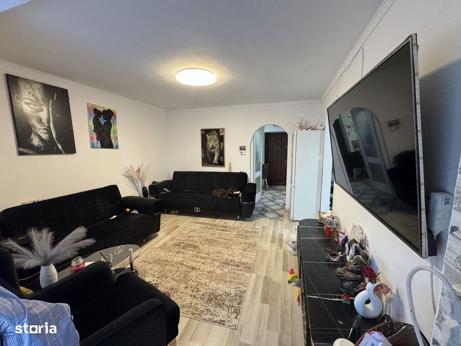 Apartament 2 camere, et. 2/2, semidecomandat, Botizului