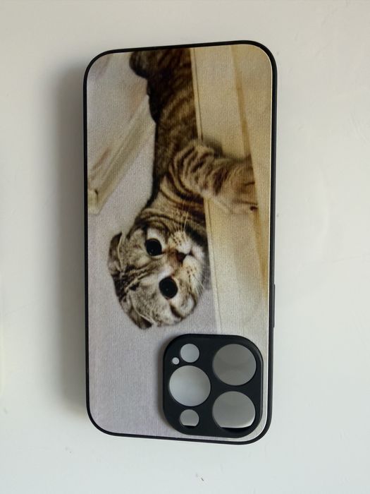 Чехлы на iphone.