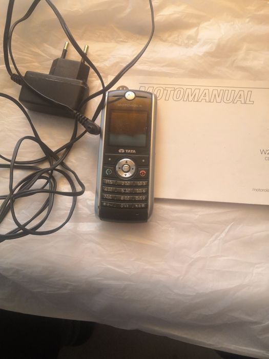 Телефон кнопочный motorola tata w210 cdma