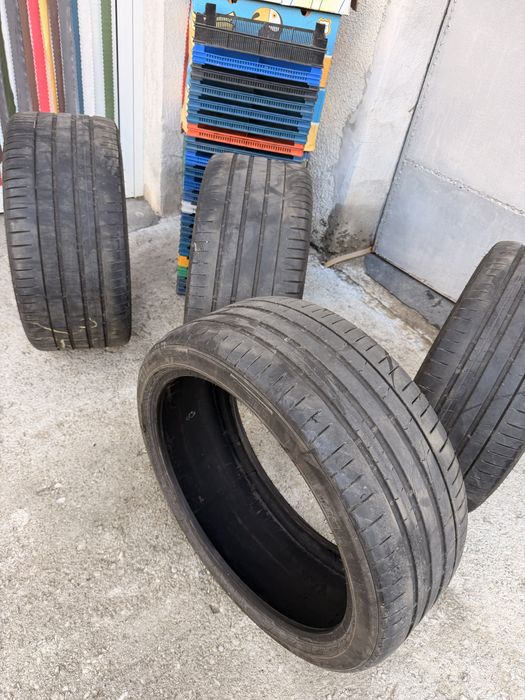 Pirelli P Zero 275/35/R22 -315/30/R22