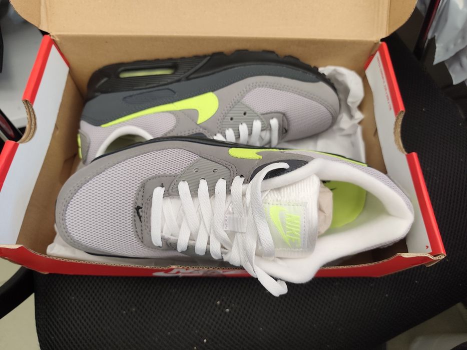 Nike Air Max 90 с кутия