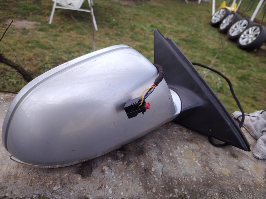 Oglinda Skoda Superb 2 cu încălzire si închidere