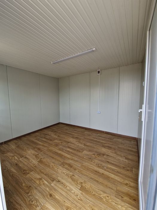 Vând Container 5x3m Utilat cu grup sanitar STOC