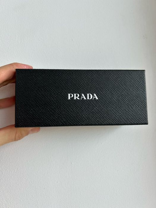 Vand ochelari Prada