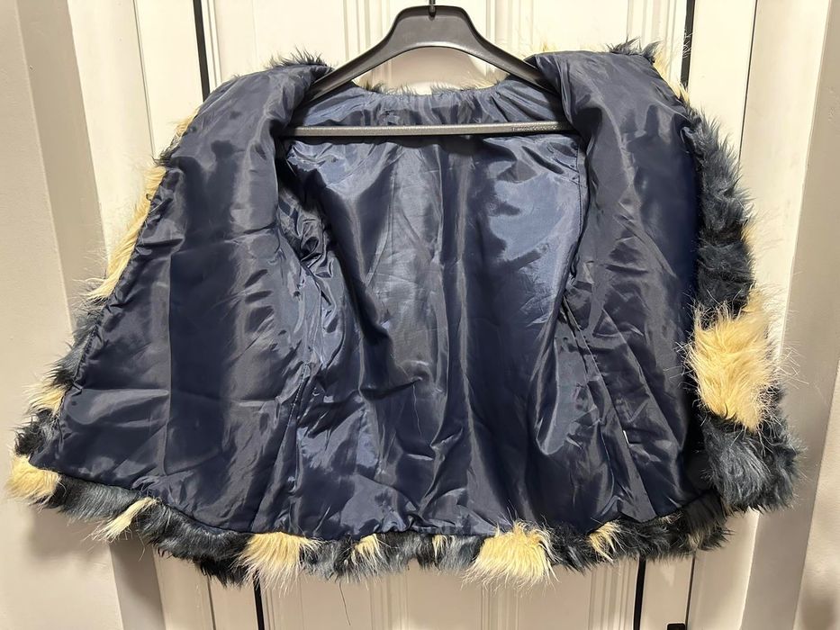 Късо палтенце черно/бежово