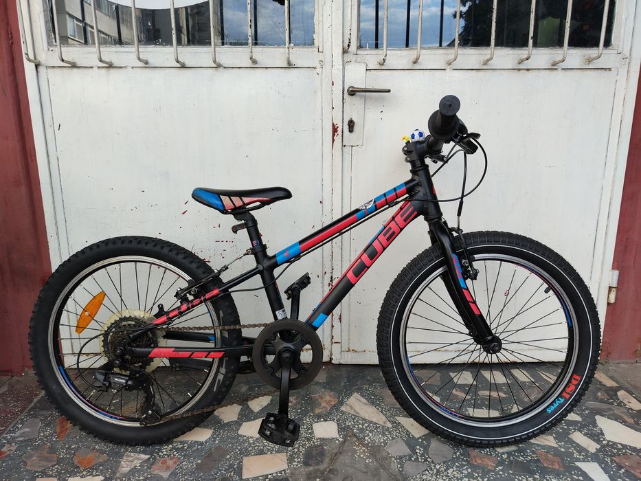 Bicicleta pentru copii Cube de 20