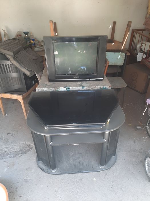 Телевизоры всё вместе самсунг и роисон подставка