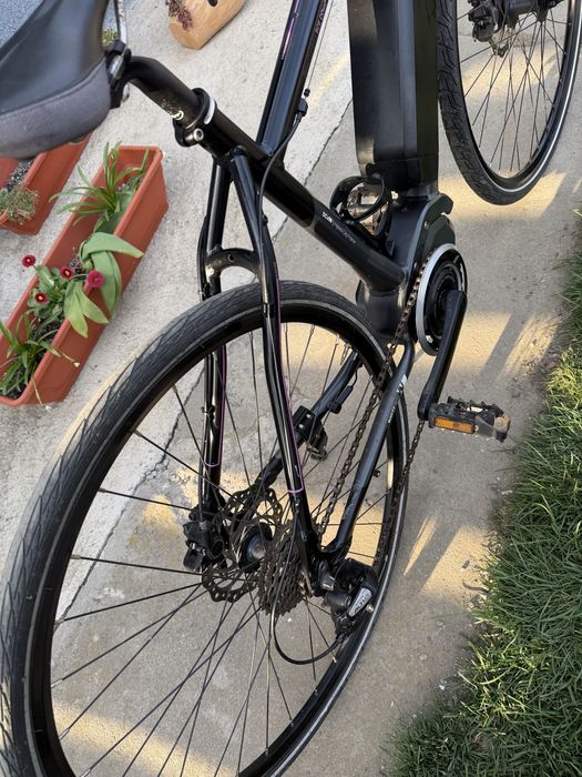 Bicicleta electrica cursiera White full Shimano