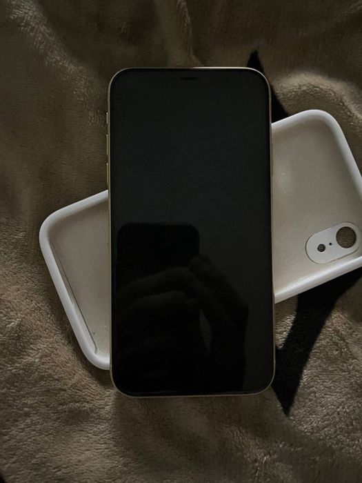 Айфон хр 2 штуки