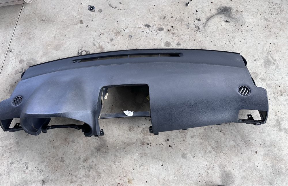 Табло от Тойота Авенсис Т25