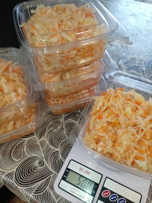 Квашеная капуста, домашняя.