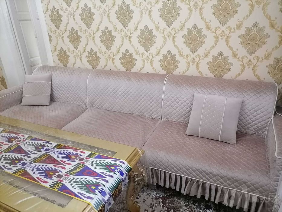 Диван, уголок и табуретки