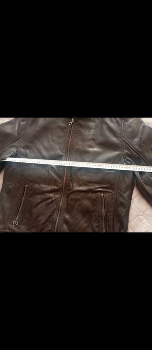 Кожено яке чисто ново!