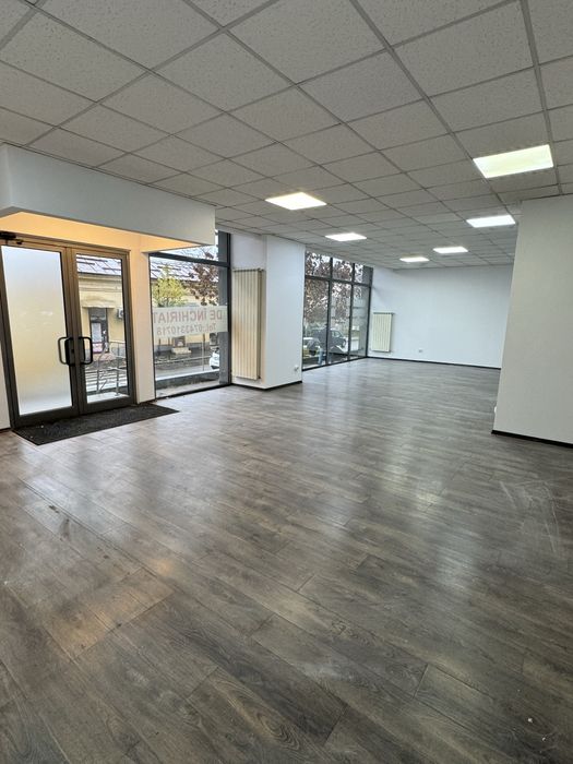Închiriez spațiu comercial, Brazdă/Gară/Păltiniș; 122 mp