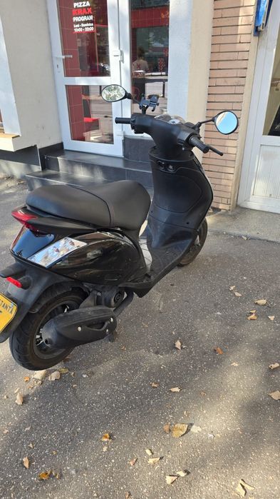 Scuter Piaggio ZIP 50