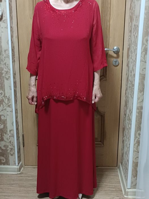 Вечернее женское платье