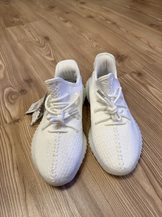 Adidasi Yeezy 350 noi