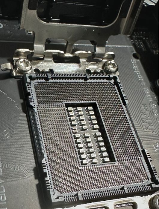 Placă de bază Gigabyte b660 Aorus Master -  WiFi/Bluethoot