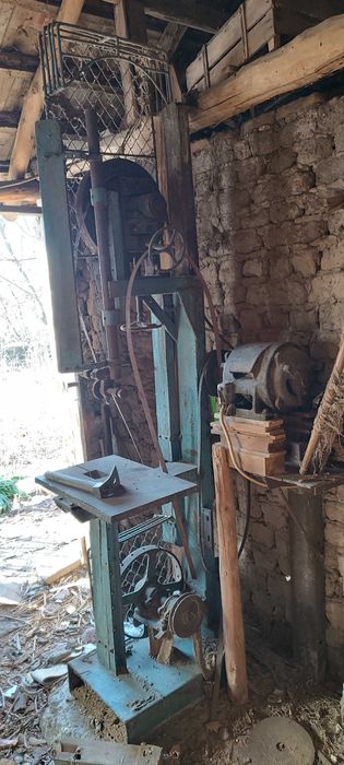 Продавам дърводелски машини