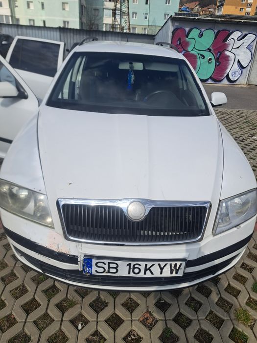 De vânzare urgent scoda octavia 2 motor 2l diesel 2007