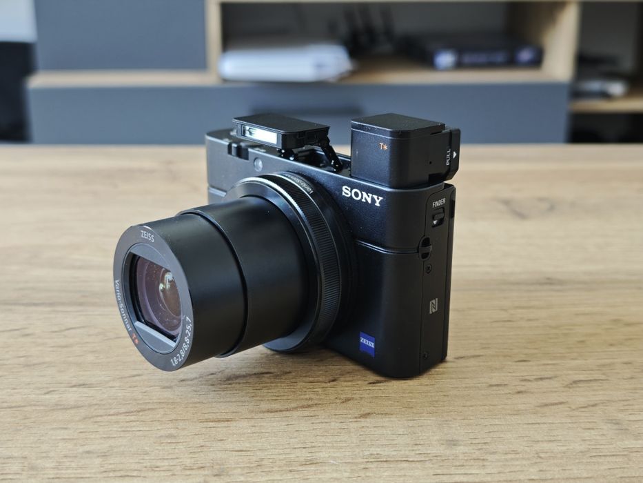 Sony RX100 Mark III (Комплект)