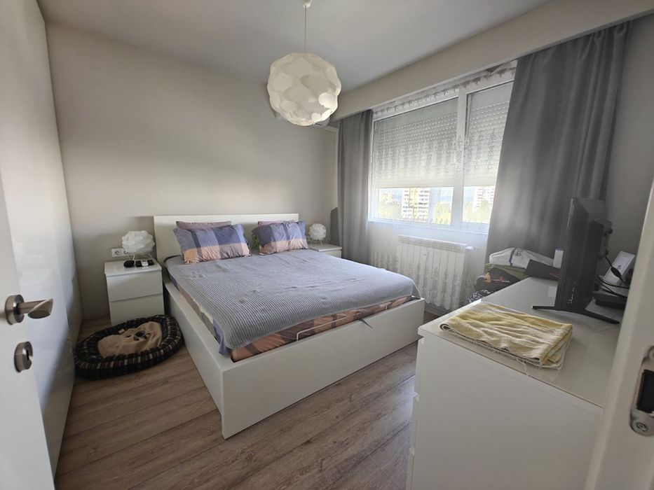 Продава се Тристаен апартамент в София, Света Троица - 60 кв.м за 2584 €/кв.м - Снимка #2
