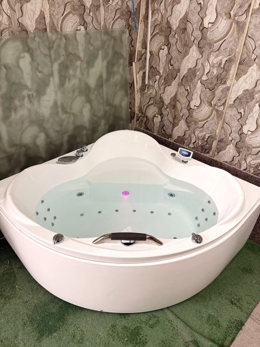 Джакузи за двама Хидромасажна Вана с Подгрев  1.45.х1.45