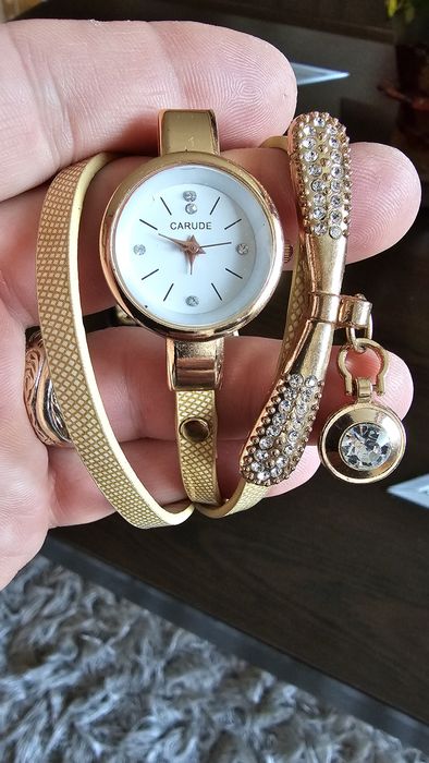 Set ceasuri de damă