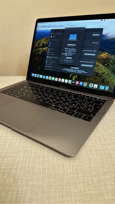 Core i5 2018 Macbook Air 8/256гб аккум-2-3 soat