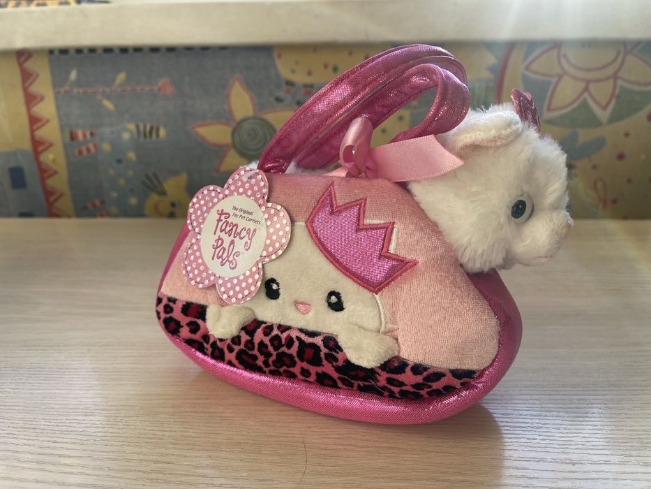 Детская сумочка с игрушкой