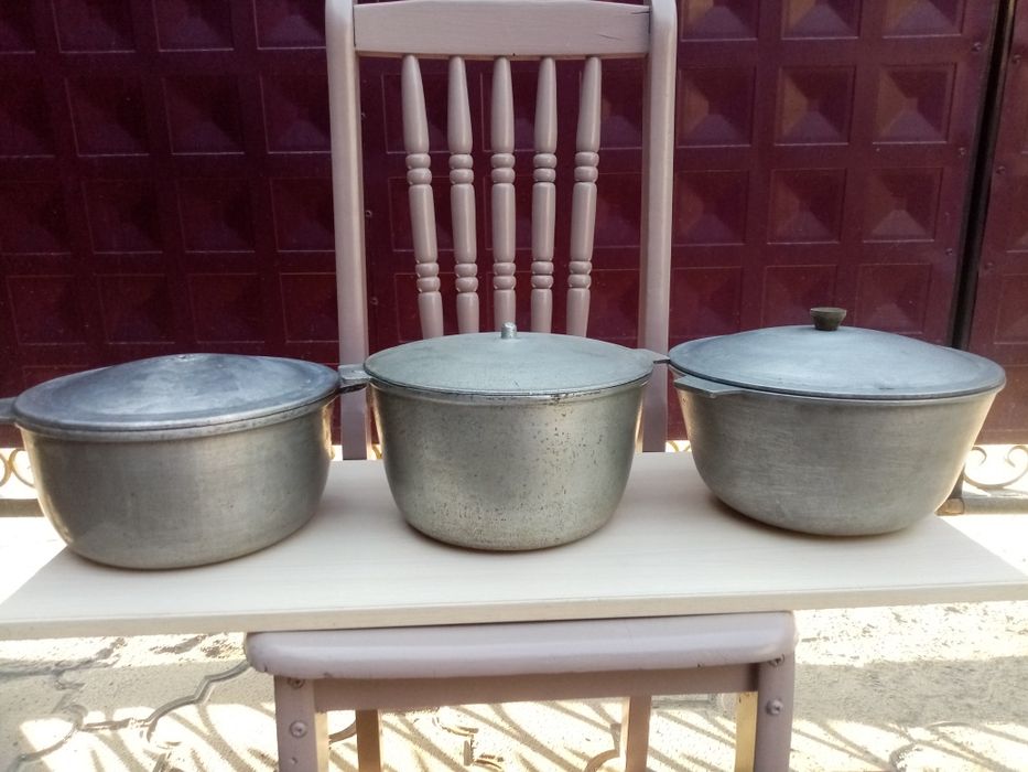 Казаны советские, чугунные.